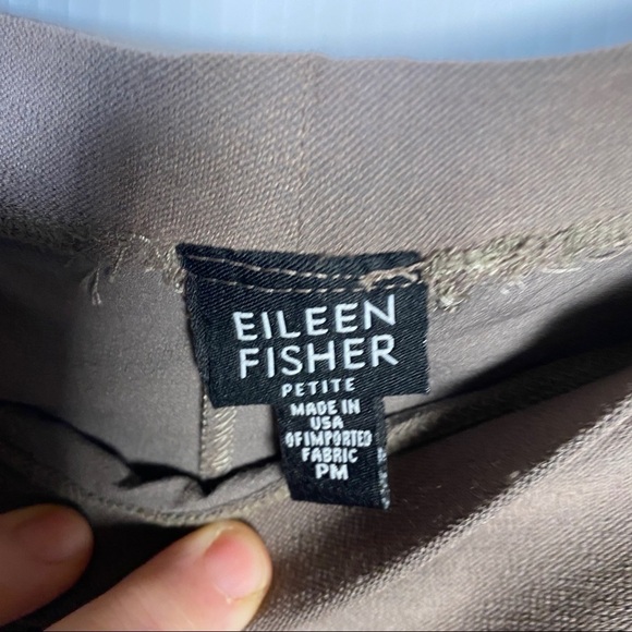 EILEEN FISHER Brownish gray Capris. Elastic waist. Crepe feel fabric. Size PM - Picture 2 of 4